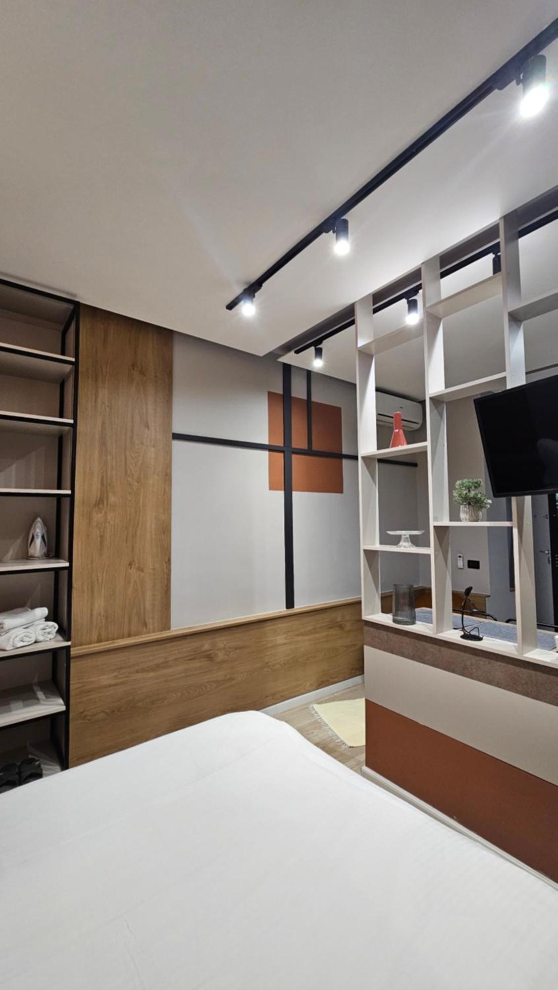 Tam Serviced Studio Apartments Next To Blloku Tiran Dış mekan fotoğraf