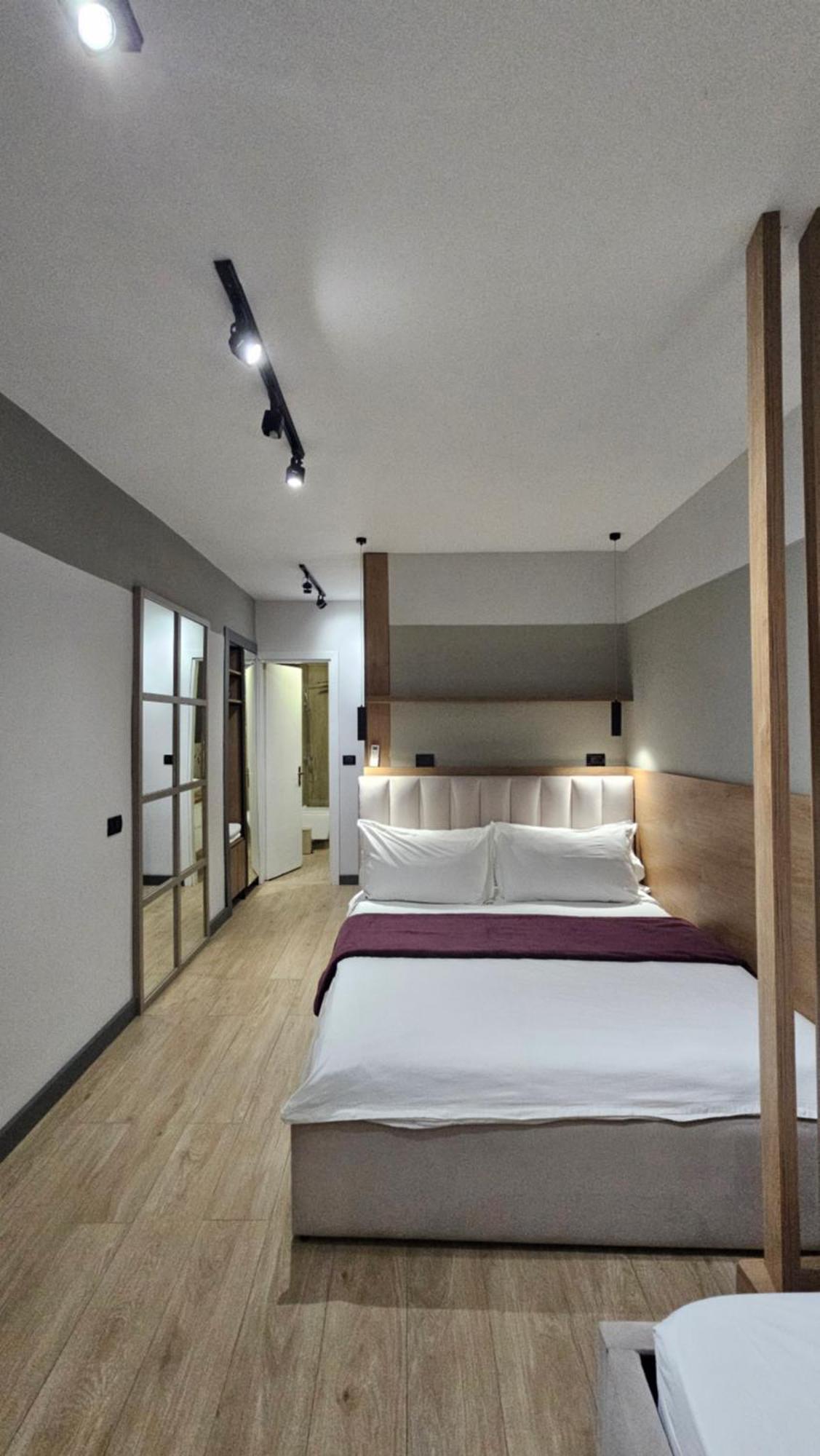 Tam Serviced Studio Apartments Next To Blloku Tiran Dış mekan fotoğraf