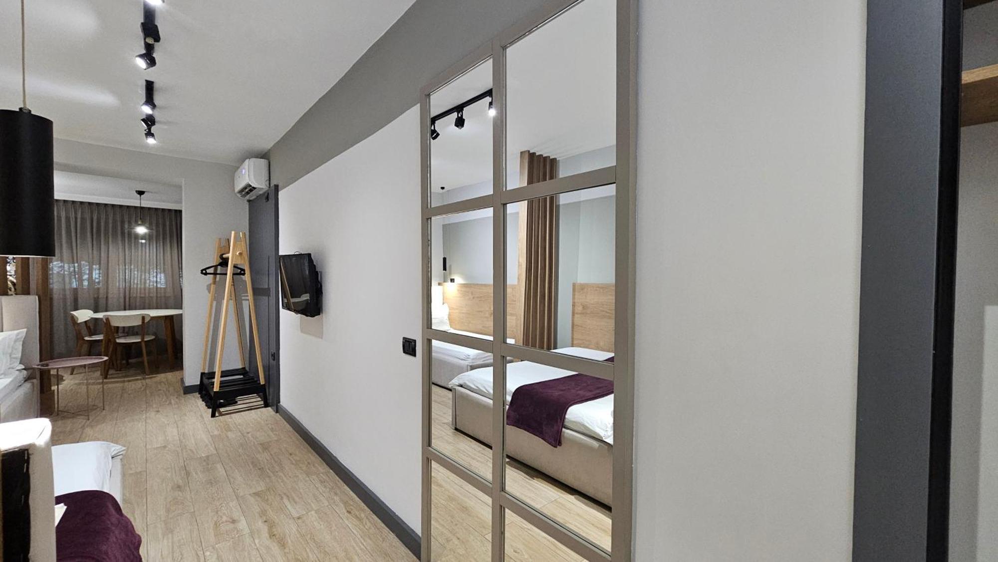 Tam Center Studio Apartment Next To Blloku No2 Tiran Dış mekan fotoğraf