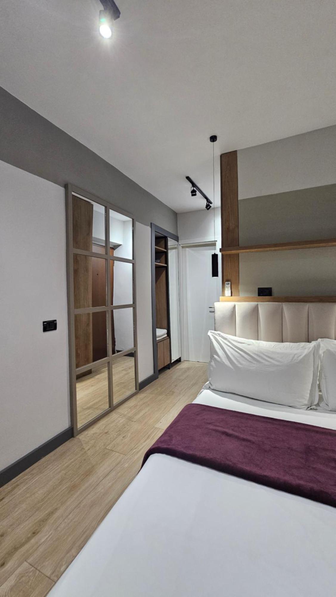 Tam Serviced Studio Apartments Next To Blloku Tiran Dış mekan fotoğraf