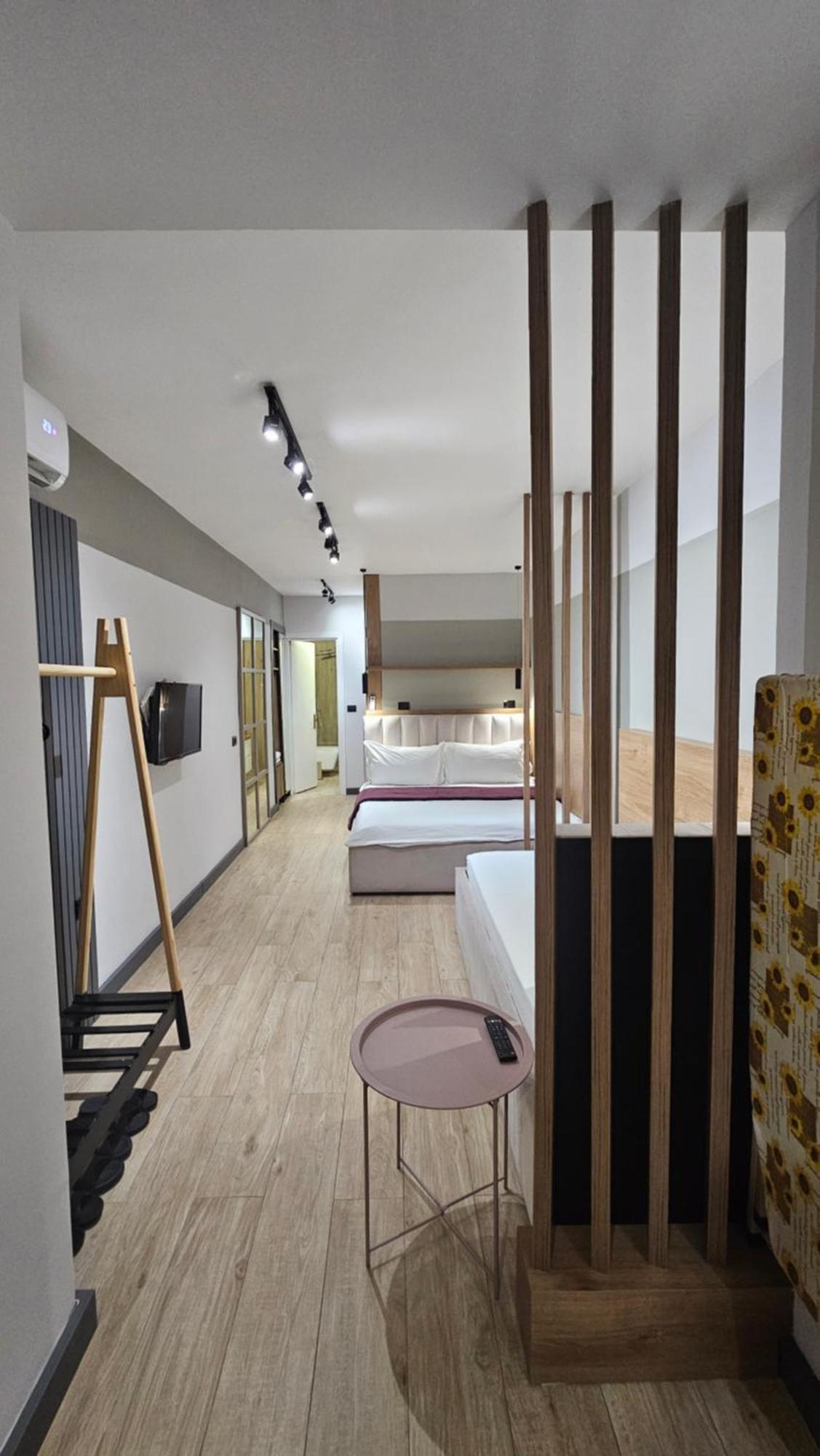 Tam Serviced Studio Apartments Next To Blloku Tiran Dış mekan fotoğraf