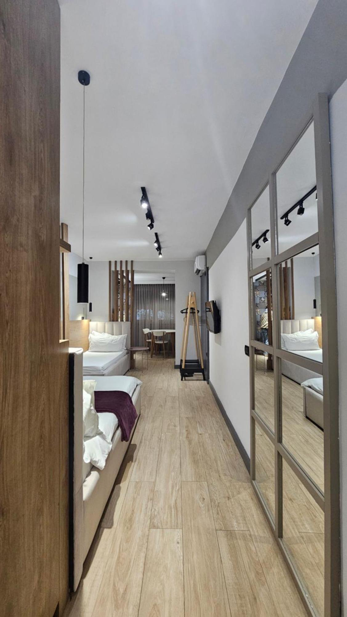 Tam Serviced Studio Apartments Next To Blloku Tiran Dış mekan fotoğraf